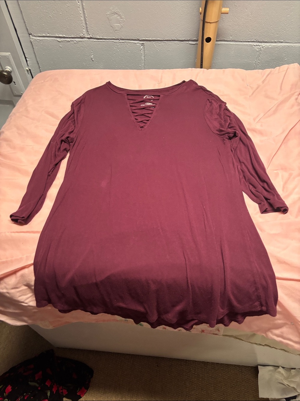 Women's Long Sleeve Crisscross V-Neck Tee - Wine